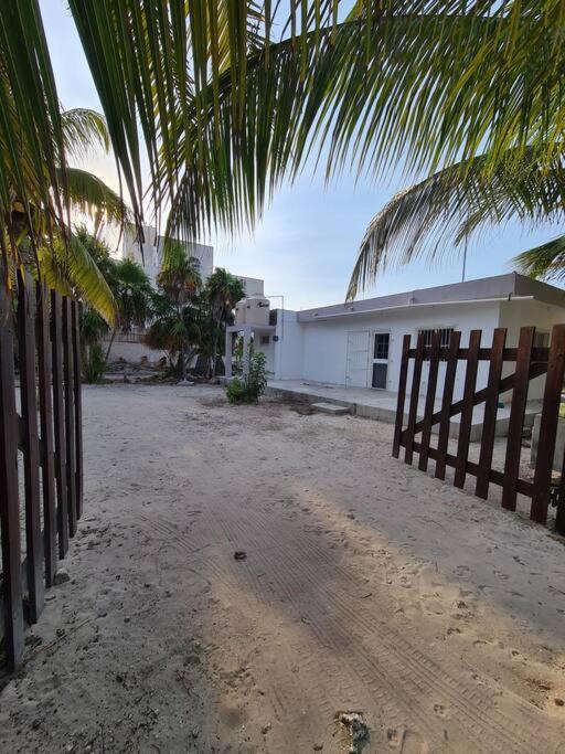 Casa Perla Marina, Pequena Casa Frente A La Playa. El Cuyo Exterior foto